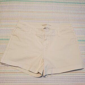 Old Navy White Pixie shorts Size 6
